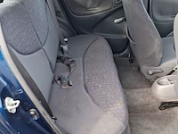 Personenauto, toyota, yaris, 1.3 vvt-i luna, 2002 - afbeelding 6 van  31