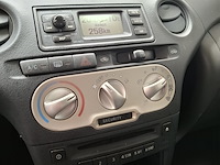 Personenauto, toyota, yaris, 1.3 vvt-i sol, grijs, 2004 - afbeelding 13 van  34