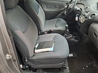 Personenauto, toyota, yaris, 1.3 vvt-i sol, grijs, 2004 - afbeelding 17 van  34