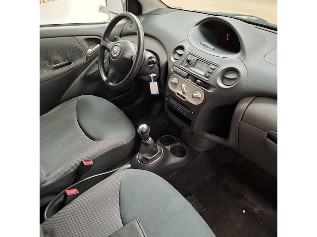 Personenauto, toyota, yaris, 1.3 vvt-i sol, grijs, 2004 - afbeelding 18 van  34