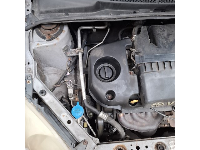 Personenauto, toyota, yaris, 1.3 vvt-i sol, grijs, 2004 - afbeelding 22 van  34