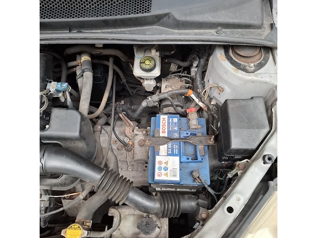 Personenauto, toyota, yaris, 1.3 vvt-i sol, grijs, 2004 - afbeelding 25 van  34