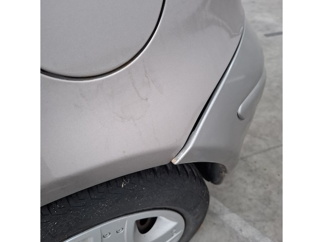 Personenauto, toyota, yaris, 1.3 vvt-i sol, grijs, 2004 - afbeelding 26 van  34