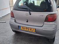 Personenauto, toyota, yaris, 1.3 vvt-i sol, grijs, 2004 - afbeelding 30 van  34