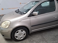 Personenauto, toyota, yaris, 1.3 vvt-i sol, grijs, 2004 - afbeelding 32 van  34