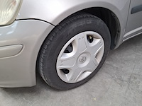 Personenauto, toyota, yaris, 1.3 vvt-i sol, grijs, 2004 - afbeelding 33 van  34