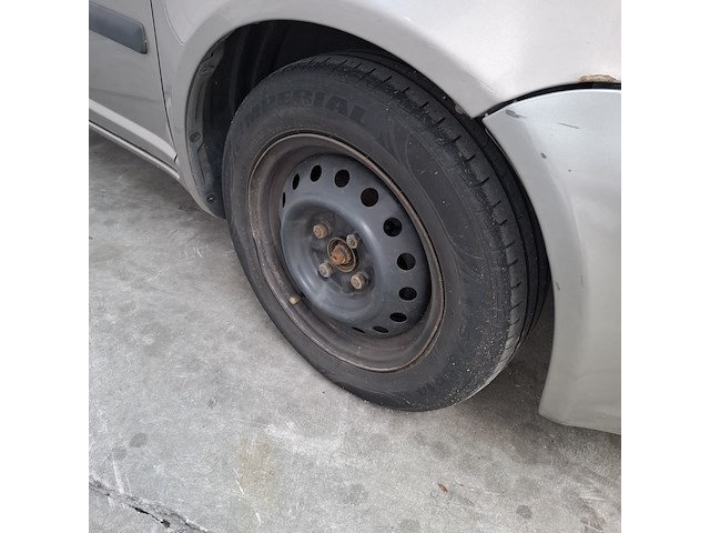 Personenauto, toyota, yaris, 1.3 vvt-i sol, grijs, 2004 - afbeelding 34 van  34