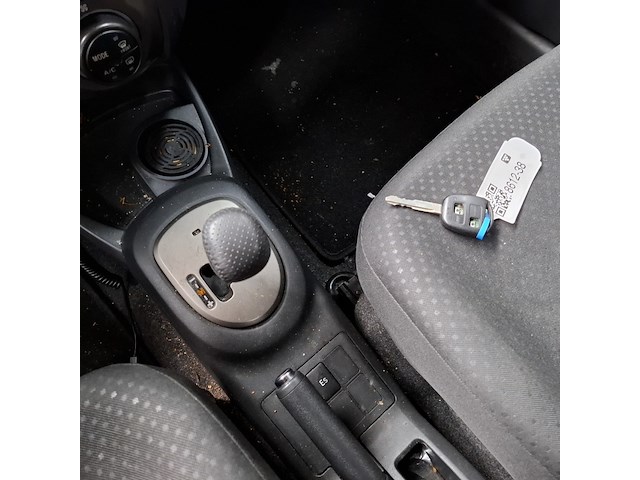 Personenauto, toyota, yaris, 1.3 vvti aspiration, 2010 - afbeelding 21 van  49