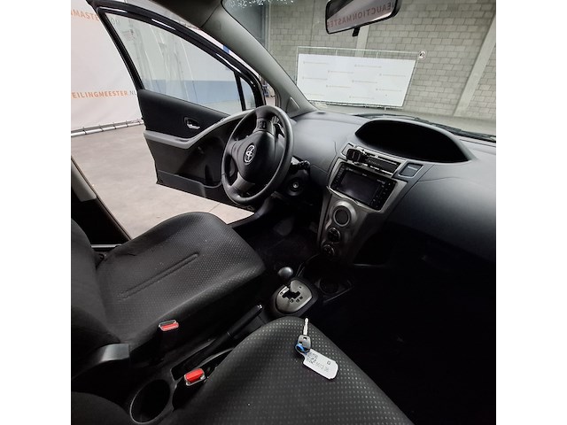 Personenauto, toyota, yaris, 1.3 vvti aspiration, 2010 - afbeelding 30 van  49