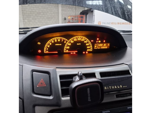 Personenauto, toyota, yaris, 1.3 vvti aspiration, 2010 - afbeelding 41 van  49