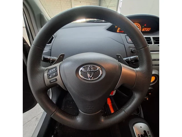 Personenauto, toyota, yaris, 1.3 vvti aspiration, 2010 - afbeelding 32 van  69
