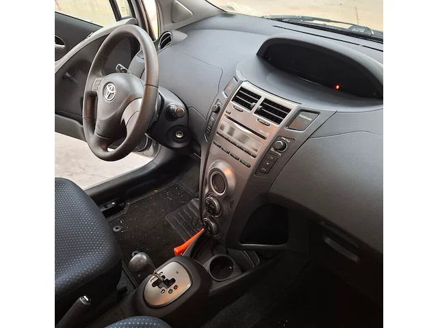 Personenauto, toyota, yaris, 1.3 vvti aspiration, 2010 - afbeelding 48 van  69