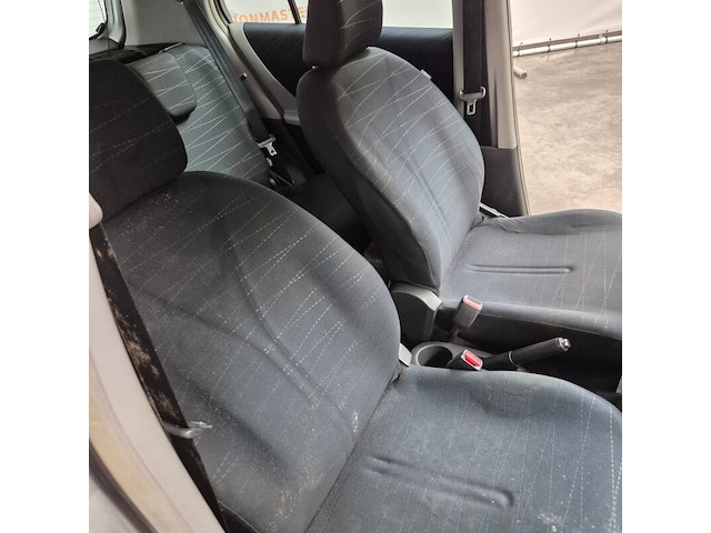 Personenauto, toyota, yaris, 1.3 vvti luna, 2006 - afbeelding 16 van  33