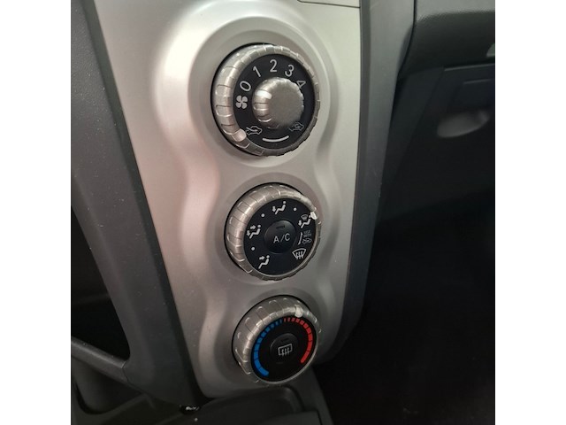 Personenauto, toyota, yaris, 1.3 vvti sol, 2008 - afbeelding 8 van  26