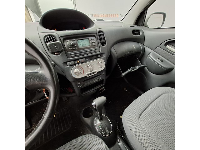 Personenauto, toyota, yaris verso, 1.3 vvt-i sol, 2005 - afbeelding 25 van  56