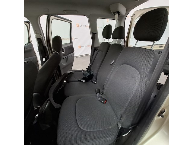 Personenauto, toyota, yaris verso, 1.3 vvt-i sol, 2005 - afbeelding 27 van  56