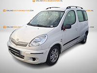Personenauto toyota, yaris verso, 1.3 vvt-i terra, wit, 2004 - afbeelding 1 van  12