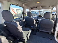 Personenauto toyota, yaris verso, 1.3 vvt-i terra, wit, 2004 - afbeelding 11 van  12