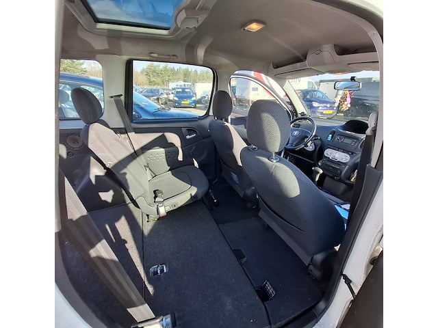 Personenauto toyota, yaris verso, 1.3 vvt-i terra, wit, 2004 - afbeelding 12 van  12