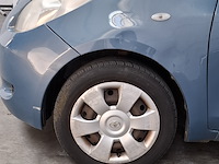 Personenauto, toyota, yaris - afbeelding 2 van  32