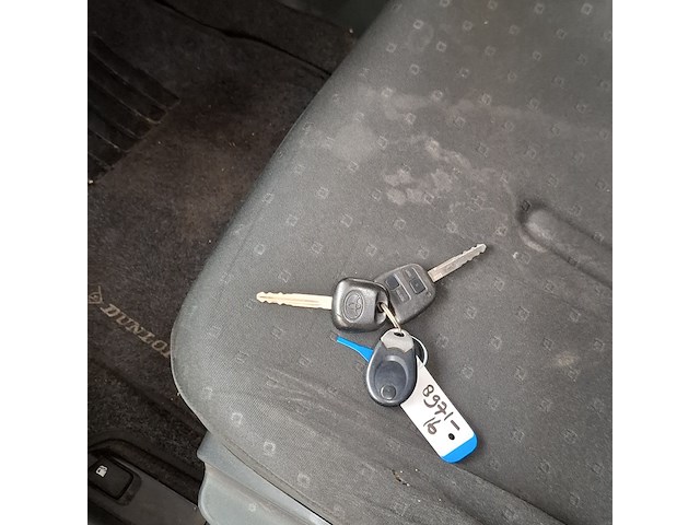 Personenauto, toyota, yaris - afbeelding 19 van  32