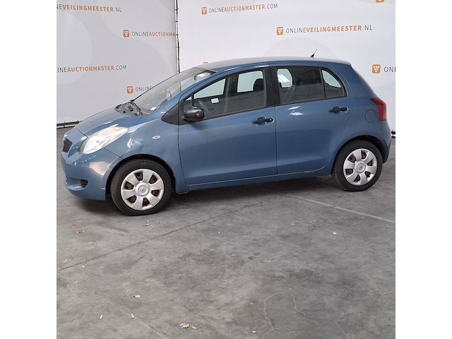Personenauto, toyota, yaris - afbeelding 30 van  32
