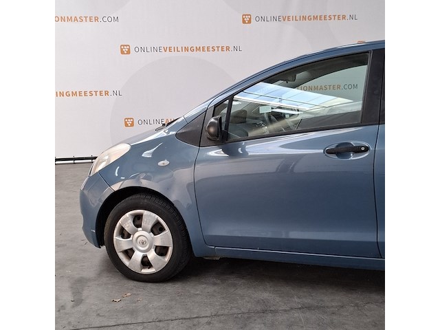 Personenauto, toyota, yaris - afbeelding 32 van  32