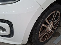 Personenauto, volkswagen, 1.0 high up! bluemotion, 2012 - afbeelding 11 van  48