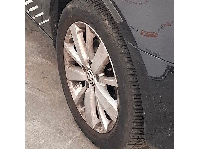 Personenauto, volkswagen, 1.2 tsi tour ii bluemotion, 2010 - afbeelding 36 van  38