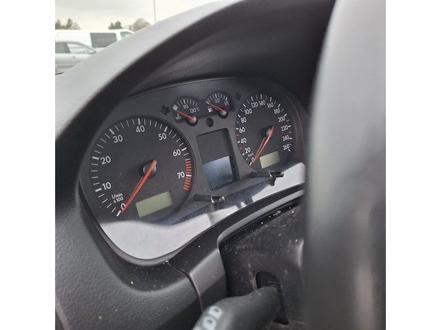 Personenauto, volkswagen, bora, 2.0 trendline, 1999 - afbeelding 4 van  14