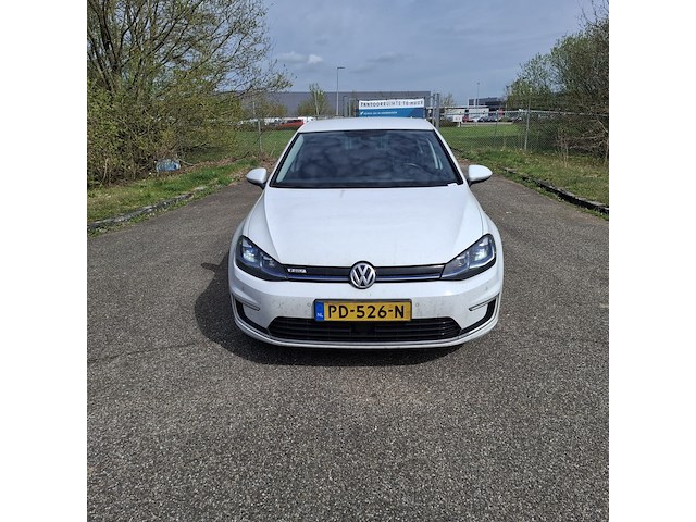 Personenauto, volkswagen, e-golf, 2017 - afbeelding 12 van  48