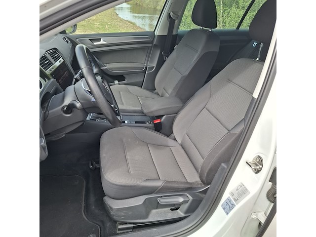 Personenauto, volkswagen, e-golf, 2017 - afbeelding 26 van  48