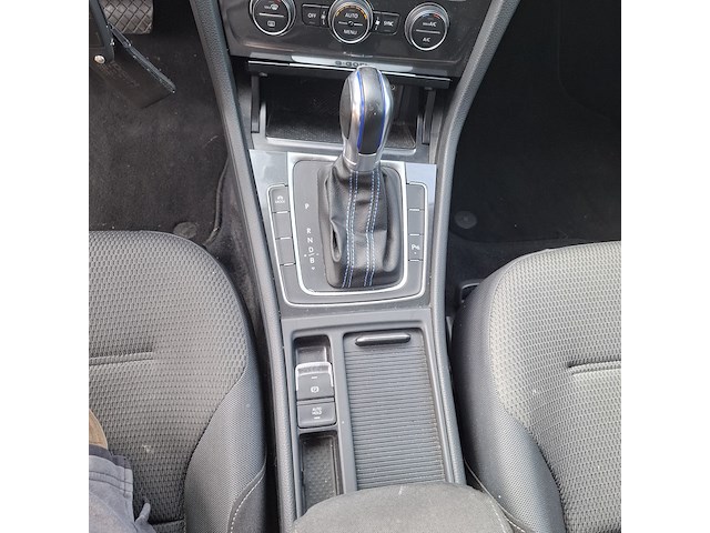 Personenauto, volkswagen, e-golf, 2017 - afbeelding 37 van  48