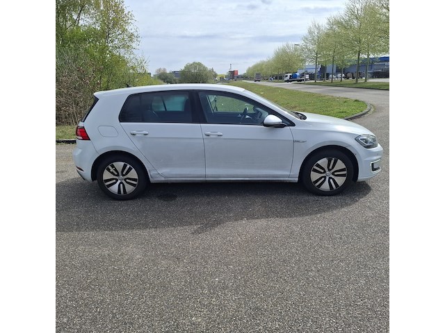 Personenauto, volkswagen, e-golf, 2017 - afbeelding 34 van  48