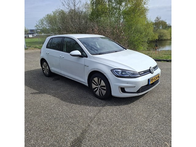 Personenauto, volkswagen, e-golf, 2017 - afbeelding 44 van  48
