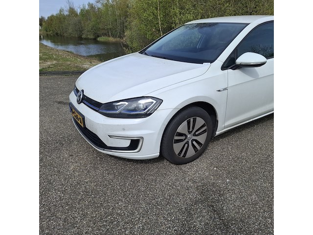 Personenauto, volkswagen, e-golf, 2017 - afbeelding 46 van  48