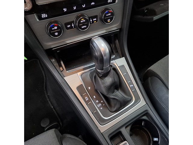 Personenauto, volkswagen, golf, 1.0 tsi connected series, 2016 - afbeelding 24 van  55