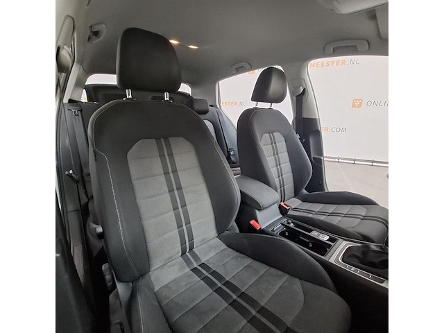 Personenauto, volkswagen, golf, 1.0 tsi connected series, 2016 - afbeelding 33 van  55