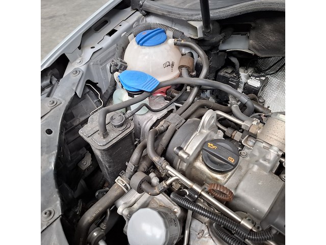 Personenauto, volkswagen, golf, 1.2 tsi comfortline bluemotion, 2012 - afbeelding 14 van  45