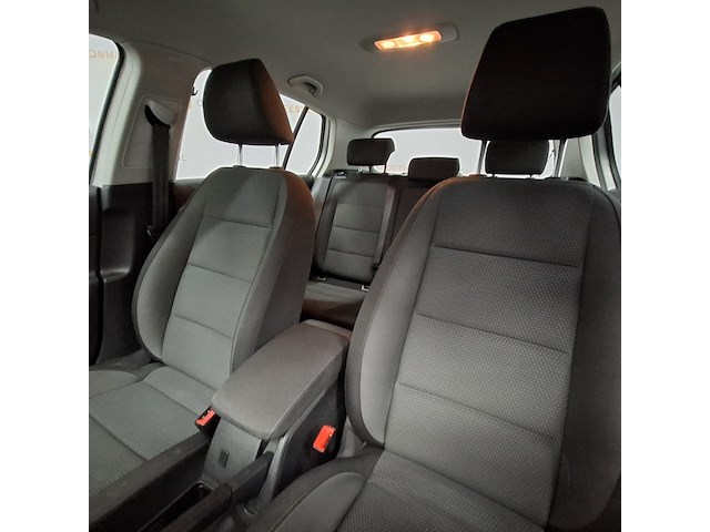 Personenauto, volkswagen, golf, 1.2 tsi comfortline bluemotion, 2012 - afbeelding 25 van  45