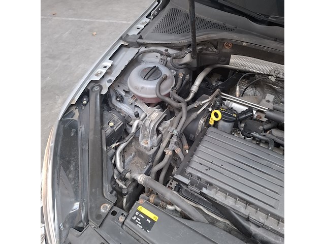 Personenauto, volkswagen, golf, 1.2 tsi cup edition, 2014 - afbeelding 26 van  41