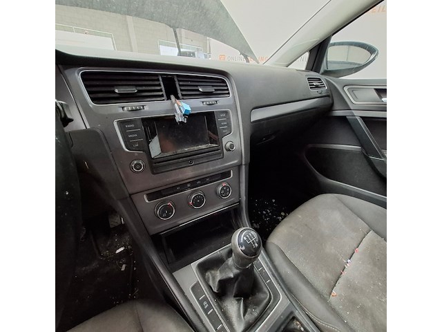 Personenauto, volkswagen, golf, 1.2 tsi easyline, 2013 - afbeelding 32 van  63
