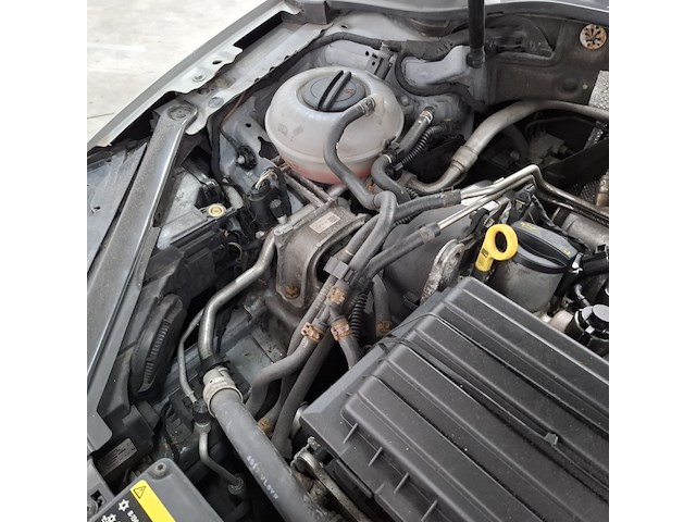 Personenauto, volkswagen, golf, 1.2 tsi easyline, 2014 - afbeelding 31 van  43