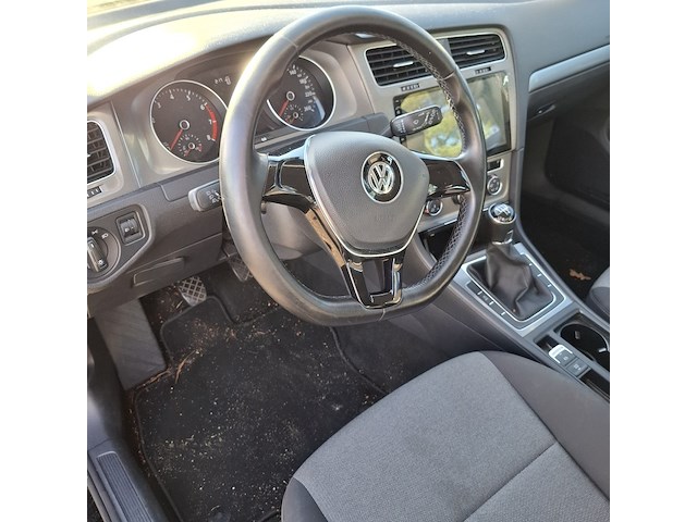 Personenauto, volkswagen, golf, 1.2 tsi easyline - afbeelding 29 van  46