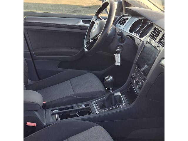 Personenauto, volkswagen, golf, 1.2 tsi easyline - afbeelding 40 van  46