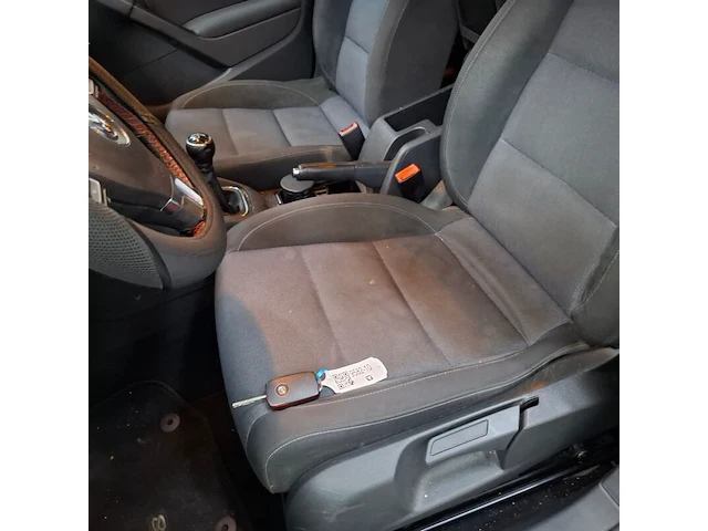 Personenauto, volkswagen, golf, 1.2 tsi trendline, 2011 - afbeelding 32 van  73