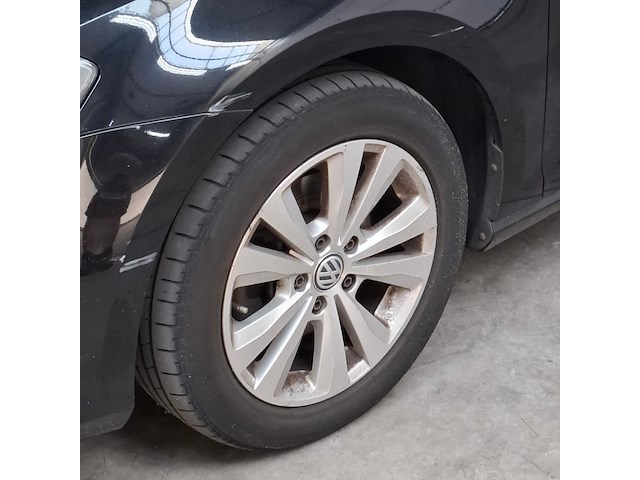 Personenauto, volkswagen, golf, 1.2 tsi trendline, 2015 - afbeelding 32 van  34