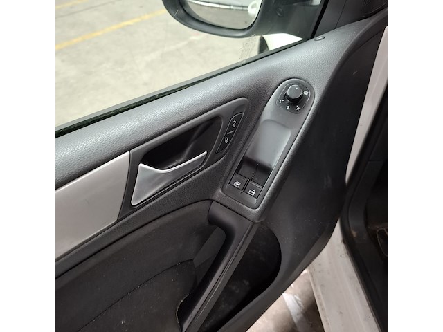 Personenauto, volkswagen, golf, 1.2 tsi trendline bluemotion, 2011 - afbeelding 41 van  41