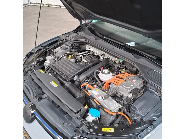 Personenauto, volkswagen, golf, 1.4 ehybrid gte, 2021 - afbeelding 13 van  24