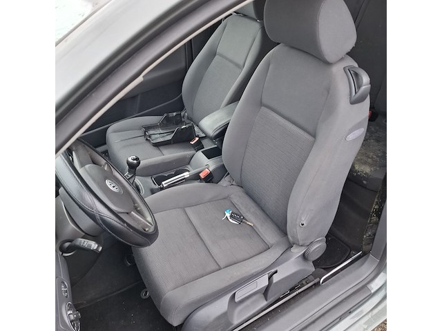 Personenauto, volkswagen, golf, 1.4 trendline, 2004 - afbeelding 11 van  12